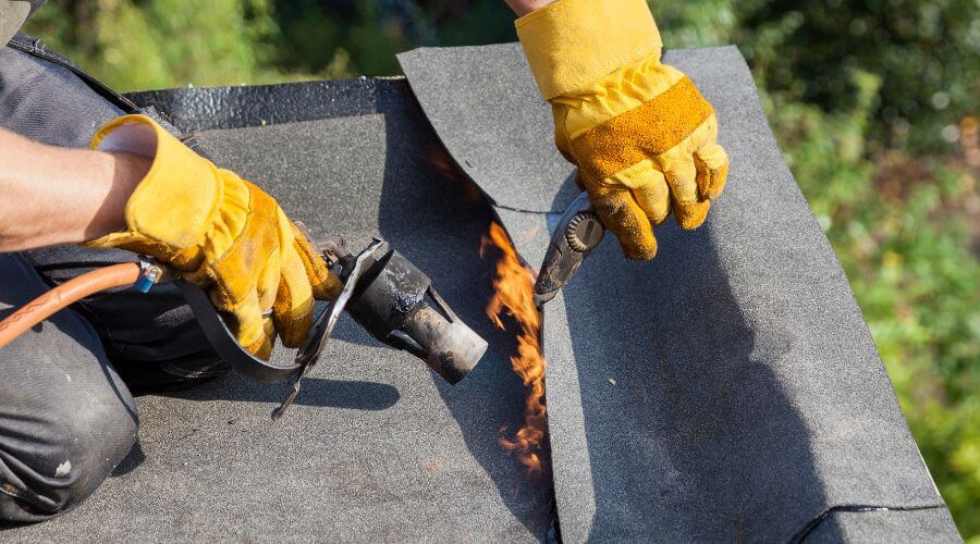 Professional gutter cleaning in Beatty, OR